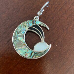 Alpara Mexico Silver and Mother of Pearl earrings.